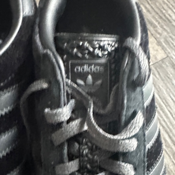Adidas Black Gazelle women’s size 5 black velvet and suede - Picture 9 of 11